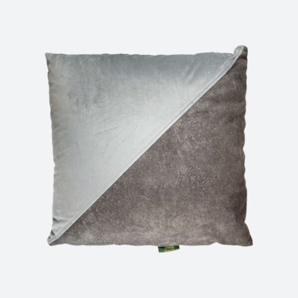 17 Cushions Collection